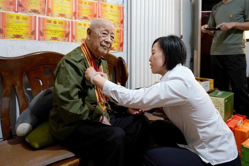 共叙鱼水情深 | 卫华集团开展“八一”慰问活动